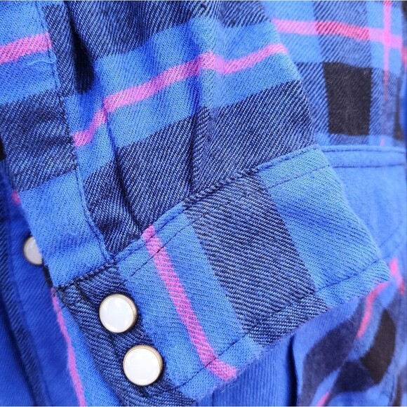 BDG Button-Down Peplum Flannel Top - Picture 15 of 16